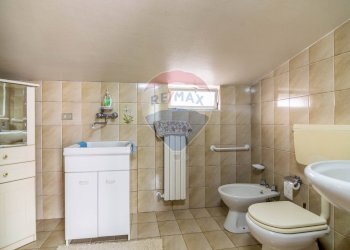 Bagno - Villa Bifamiliare via caramme
 
24, Valverde - foto 35