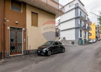 Edificio all\'aperto - Villa Bifamiliare via caramme
 
24, Valverde - foto 41