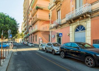 Edificio all\'aperto - Locale Commerciale Piazza Lanza
 
8, Catania - foto 3