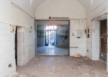 Non correlato - Locale Commerciale Piazza Lanza
 
8, Catania - foto 14