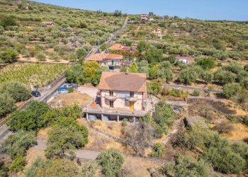 Casa all\'aperto - Villa C.da Iazzo Vecchia Strada Serafica
 
5, Santa Maria di Licodia - foto 39