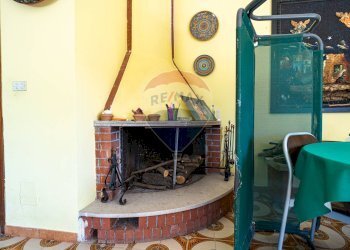 Sala da pranzo - Villa C.da Iazzo Vecchia Strada Serafica
 
5, Santa Maria di Licodia - foto 56