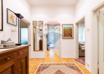 Hall / corridoio - Quadrilocale Via Aretina
 
338, Montevarchi - foto 11