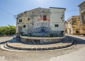 Foto 5 - Casa indipendente Via Roma
 
264, Monterosso Almo - foto 3