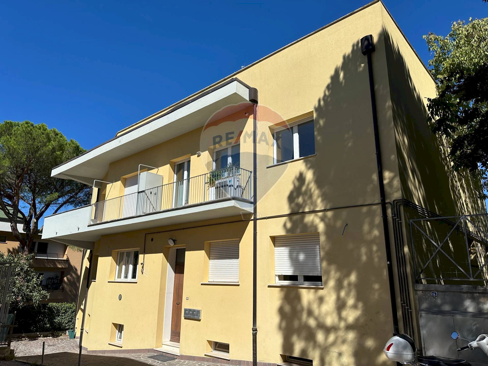 Casa all\'aperto - Three-room apartment Viale Duca degli Abruzzi
 
21, L'Aquila - photo 1