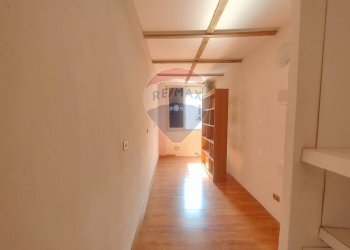 Hall / corridoio - Casa semi indipendente VIa Don Panfilo Caracciolo
 
2, Bussi sul Tirino - foto 6