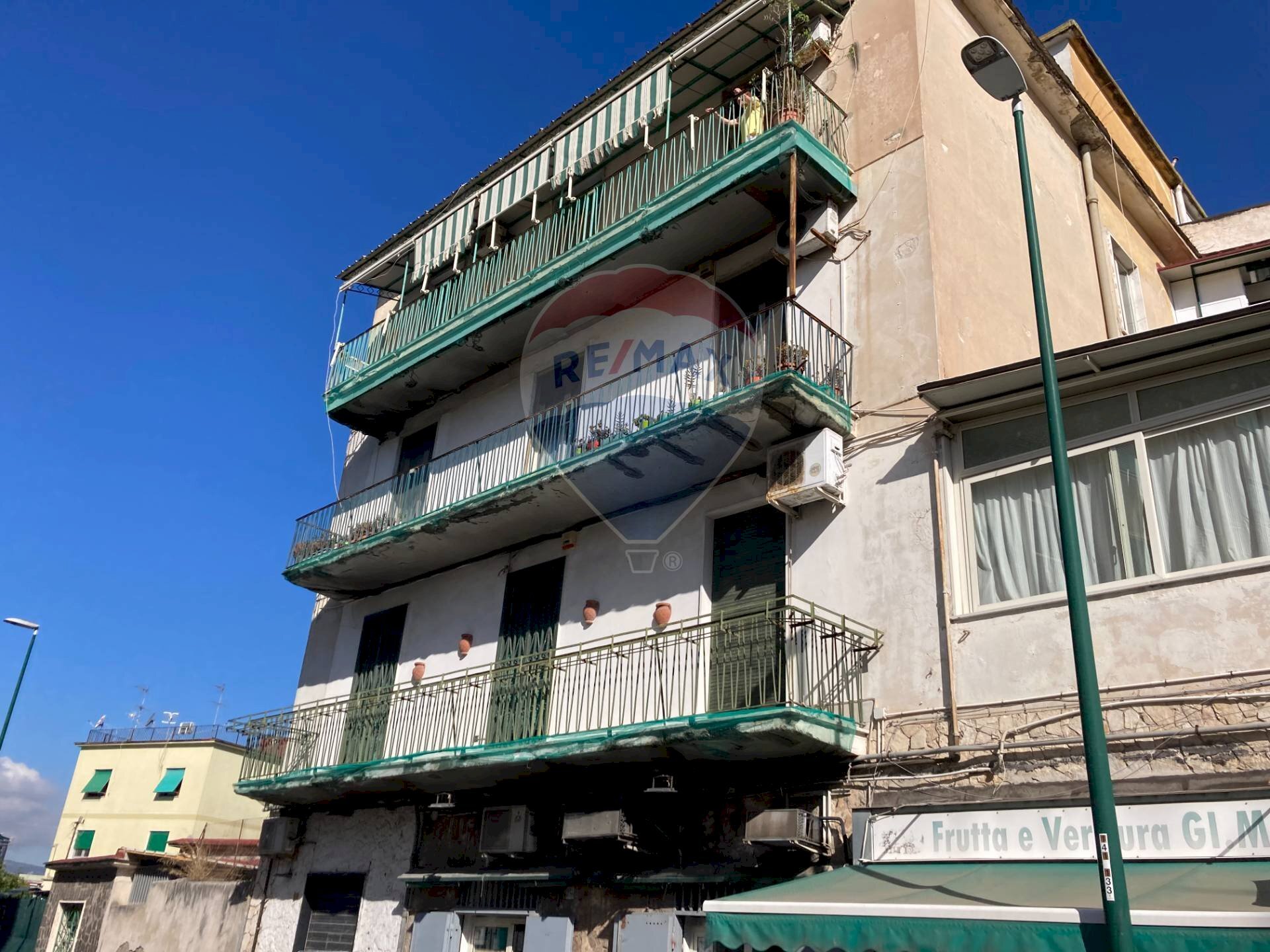 Edificio all\'aperto - Trilocale Napoli - foto 2