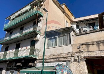 Edificio all\'aperto - Trilocale Napoli - foto 4