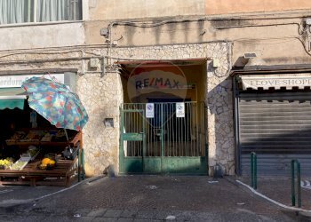 Edificio all\'aperto - Trilocale Napoli - foto 5