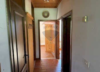 Hall / corridoio - Villa Via Valpiana
 
41, Limana - photo 20