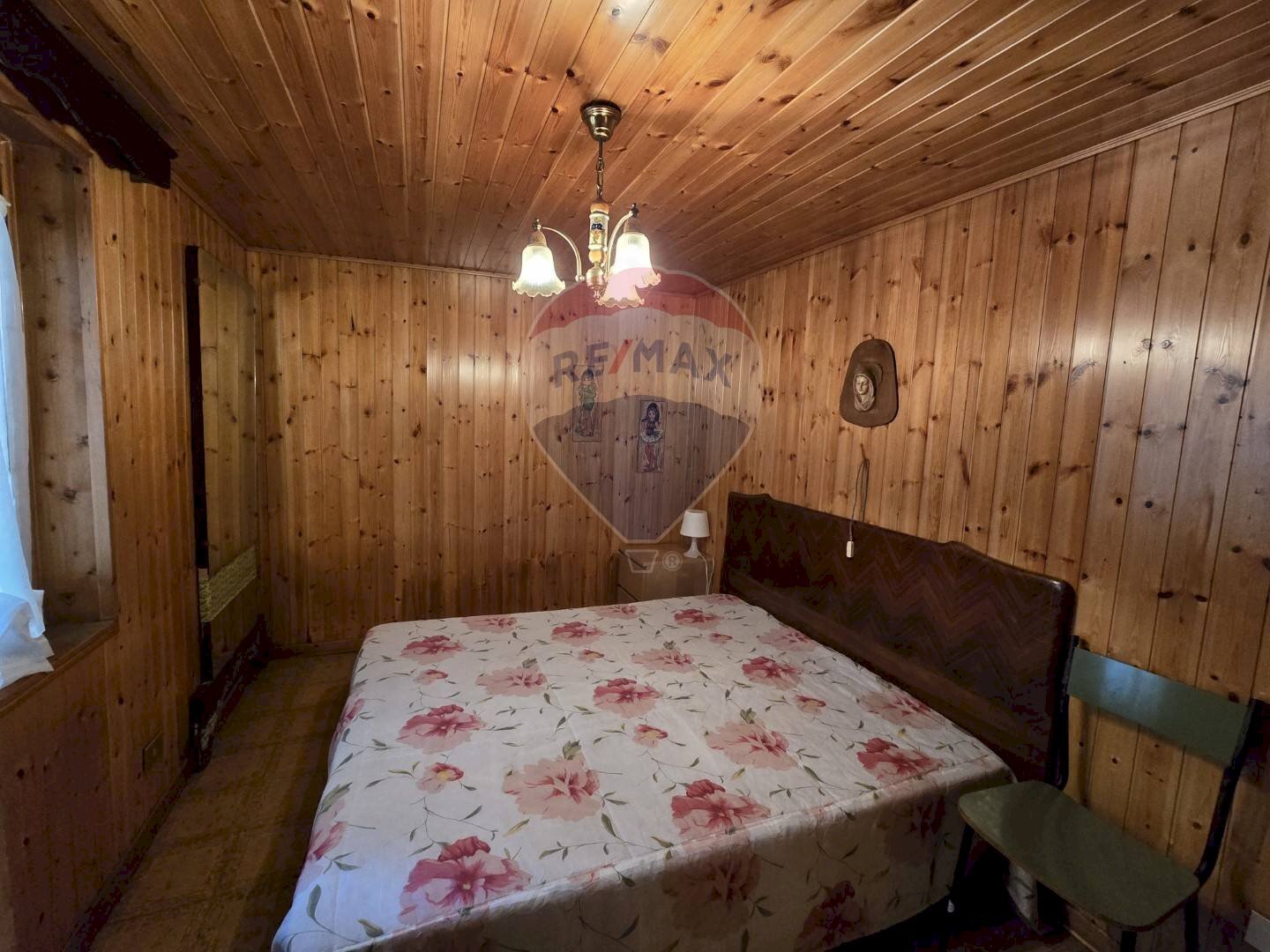 Camera / camera da letto - Casa indipendente Via Roma
14, Lamon - foto 2