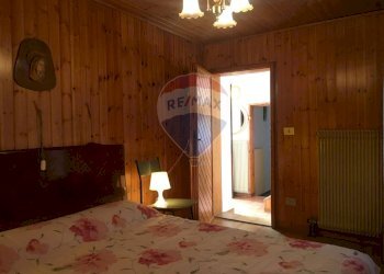 Camera / camera da letto - Casa indipendente Via Roma
 
14, Lamon - foto 12