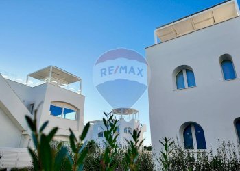 Edificio all\'aperto - Trilocale via Loreto
 
1, Numana - foto 3