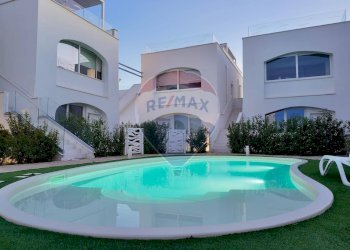 Piscina - Trilocale via Loreto
 
1, Numana - foto 38