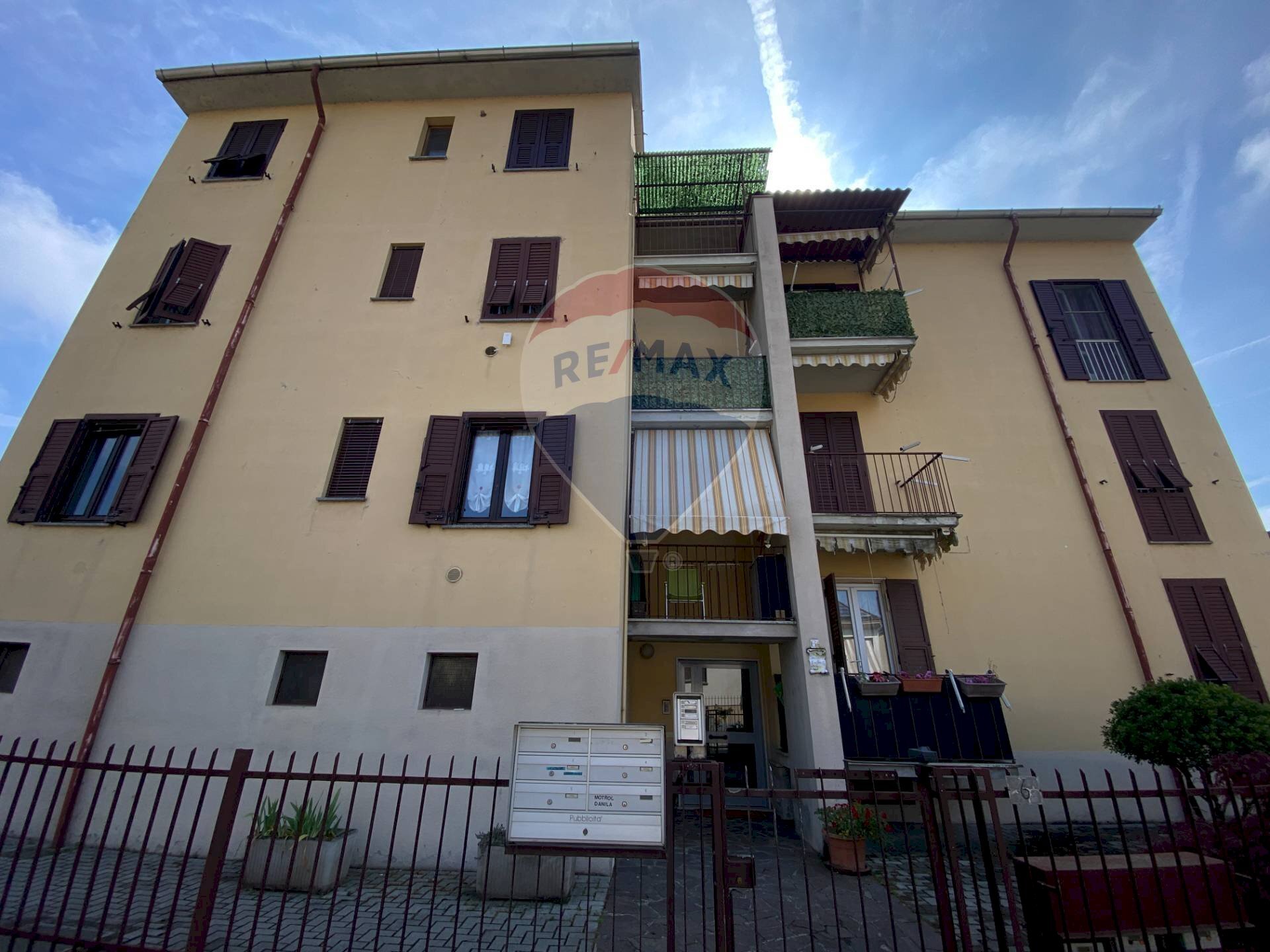 Edificio all\'aperto - Trilocale Via Grossi
 
6, Linarolo - foto 1