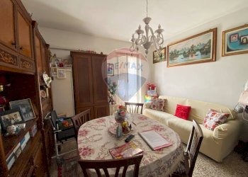 Sala da pranzo - Trilocale Via Grossi
 
6, Linarolo - foto 3