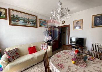 Sala da pranzo - Trilocale Via Grossi
 
6, Linarolo - foto 4