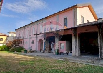 Casa all\'aperto - Rustico VIA VITTORIO EMANUELE
 
4, Codevilla - foto 2