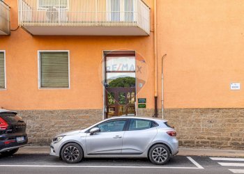 Edificio all\'aperto - Quadrilocale Via Rizzeddu
 
17, Sassari - foto 5