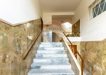 Scale - Quadrilocale Via Rizzeddu
 
17, Sassari - foto 6