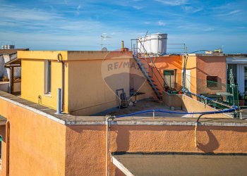 Edificio all\'aperto - Quadrilocale Via Rizzeddu
 
17, Sassari - foto 49