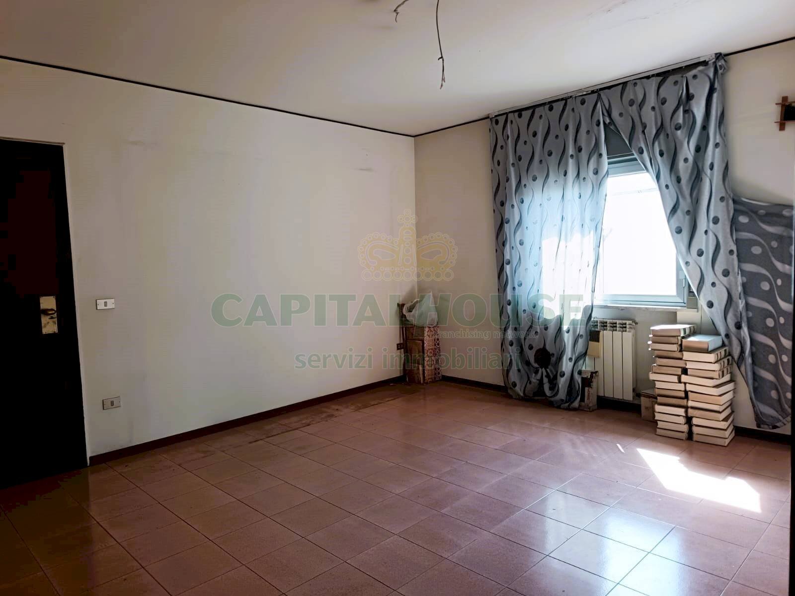 Foto 3 - Four-room apartment via Cappuccini, Caserta - photo 3