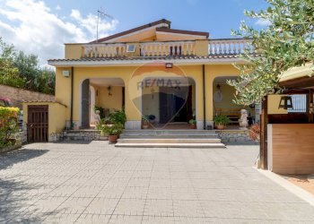 Casa all\'aperto - Villa Via casale di sant'isidoro
45, Roma - foto 1