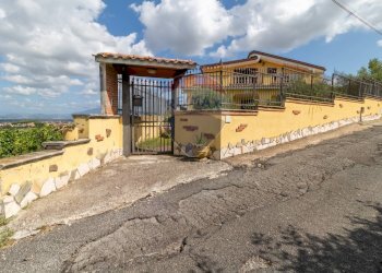 Casa all\'aperto - Villa Via casale di sant'isidoro
45, Roma - foto 2