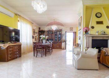 Sala da pranzo - Villa Via casale di sant'isidoro
45, Roma - foto 23