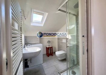 Bagno Finestrato - Attic Via Disciplina
 
11, Gardone Riviera - photo 18