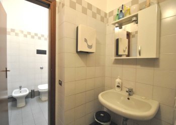 Foto 11 - Office Via Vittorio Emanuele
 
17, Vimercate - photo 11