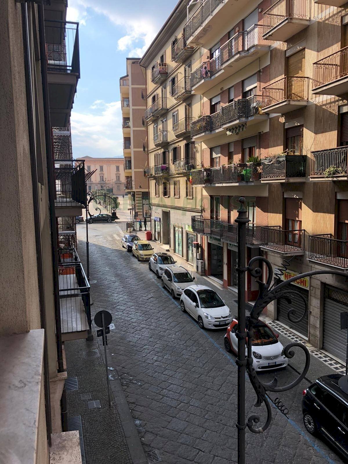 Foto 1 - Ufficio Piazza del Popolo, Avellino - foto 1