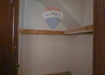 Stanza vuota - Casa indipendente Via Delle Cave
 
54, Casteldaccia - foto 17