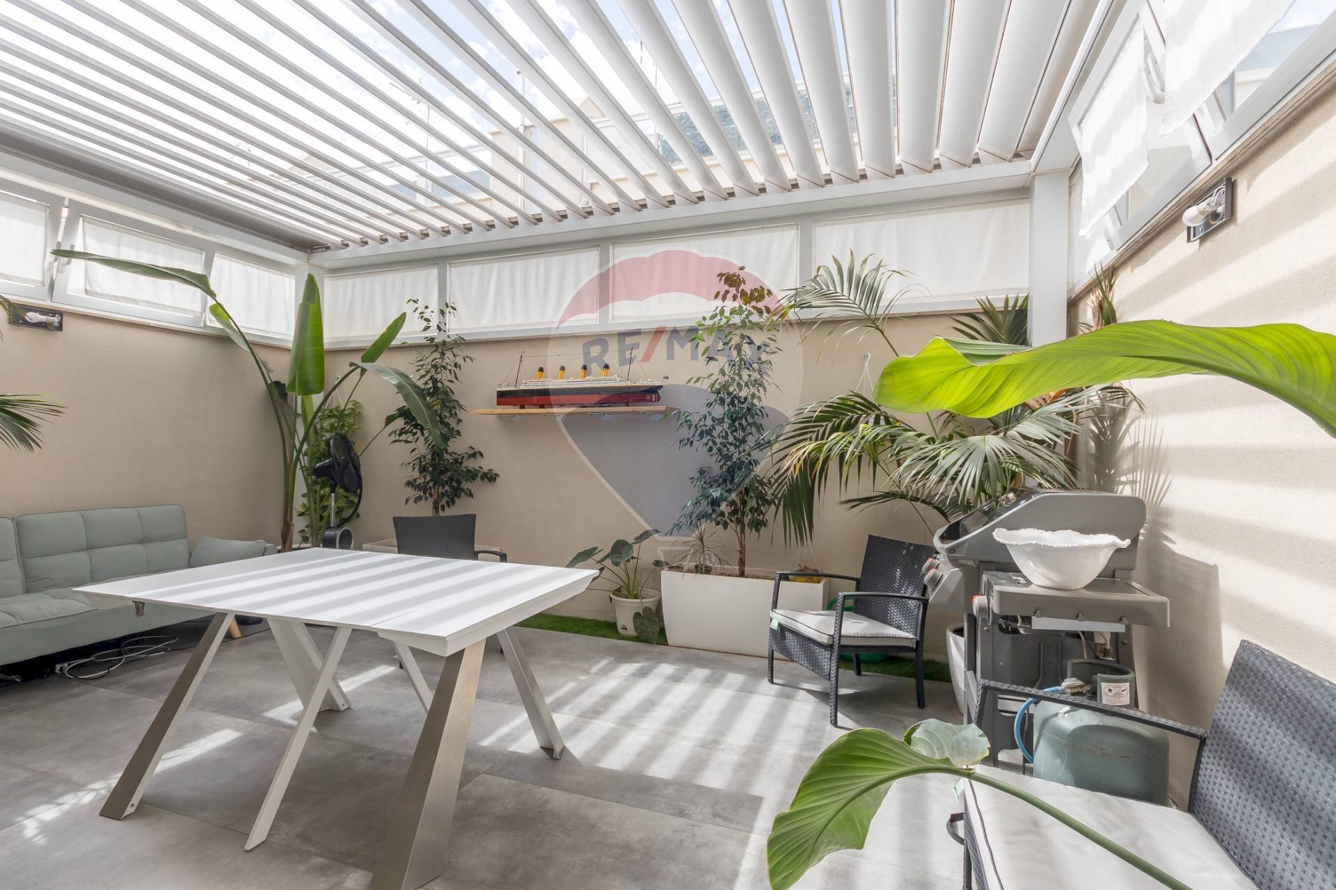 Terrazza - Terraced Villa via Giovanni Falcone
 
64, Vittoria - photo 1