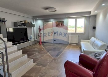 Soggiorno - Terraced Villa via Giovanni Falcone
 
64, Vittoria - photo 10