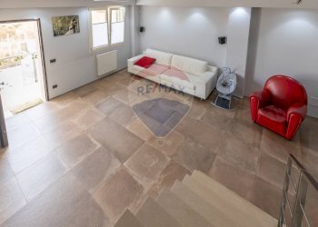 Soggiorno - Terraced Villa via Giovanni Falcone
 
64, Vittoria - photo 9