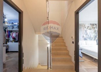 Scale - Terraced Villa via Giovanni Falcone
 
64, Vittoria - photo 46