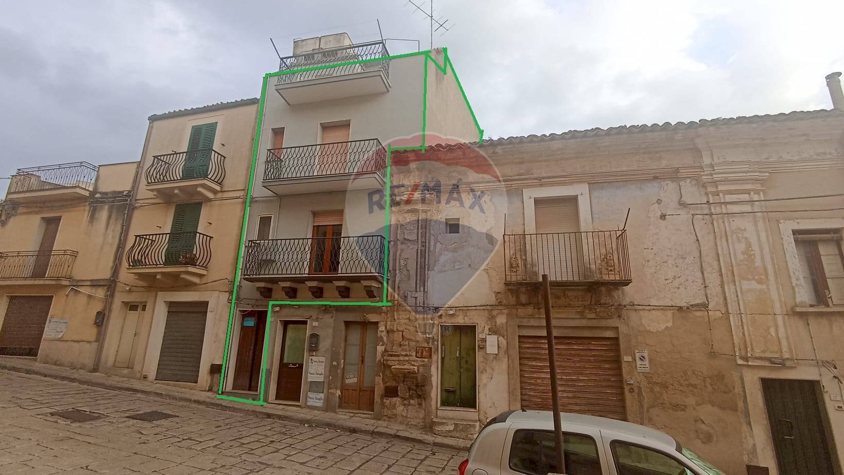 Edificio all\'aperto - Casa indipendente via gulfi
 
7, Chiaramonte Gulfi - foto 1