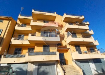 Edificio all\'aperto - Appartamento via Brancati, Scicli - foto 1