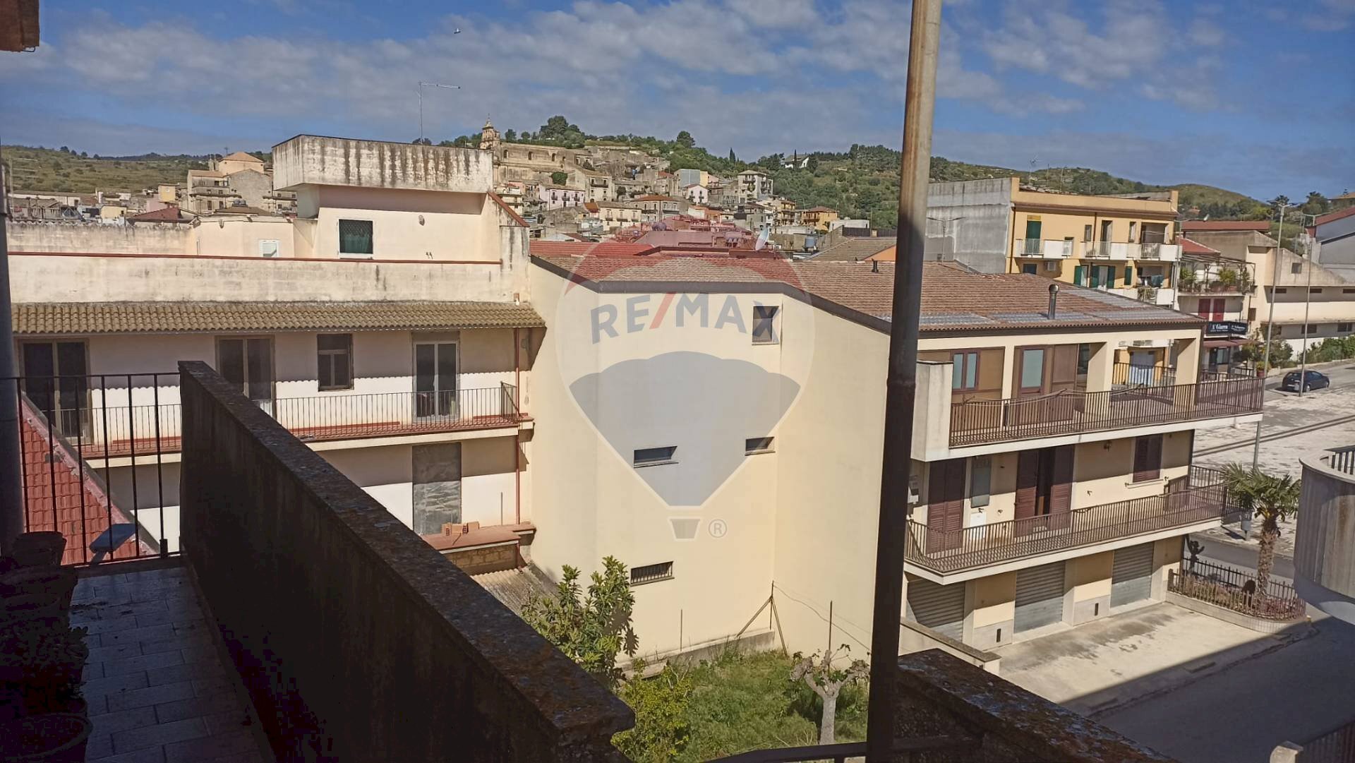 Edificio all\'aperto - Four-room apartment Giarratana - photo 3