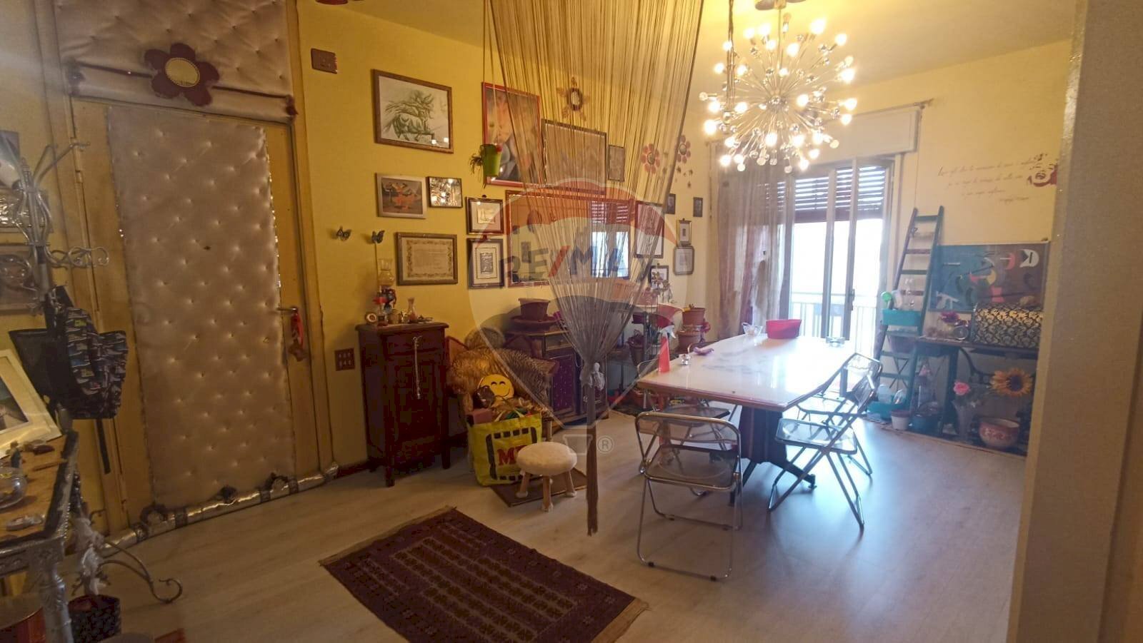 Sala da pranzo - Apartment via  monfalcone
 
40, Francofonte - photo 1