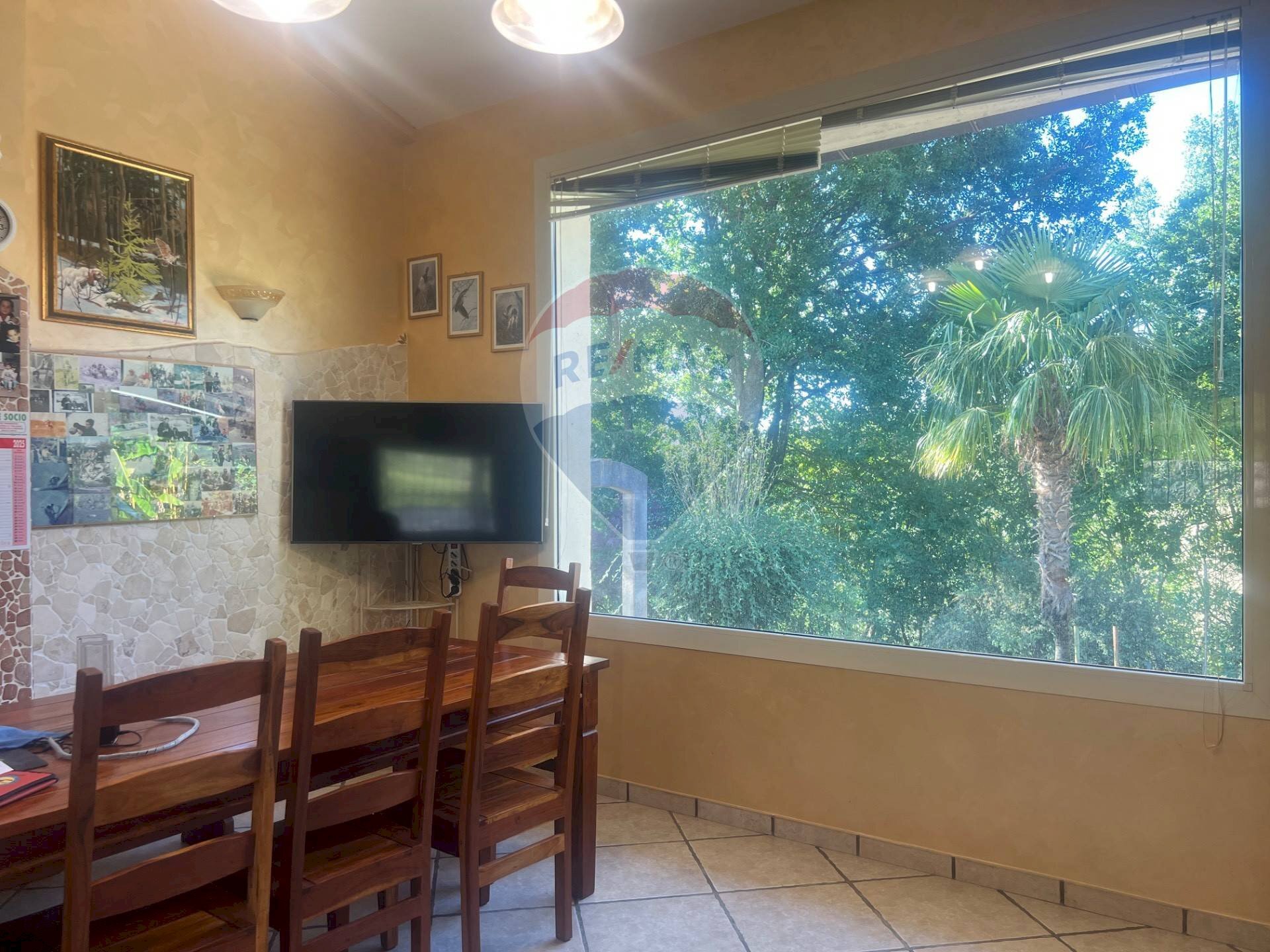 Sala da pranzo - Villa C.da Lazzarice
 
snc, Toro - photo 2