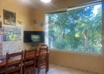 Sala da pranzo - Villa C.da Lazzarice
 
snc, Toro - photo 2