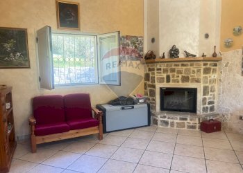 Soggiorno - Villa C.da Lazzarice
 
snc, Toro - photo 3