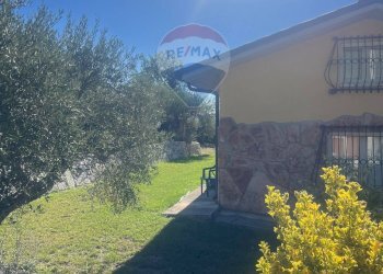 Giardino - Villa C.da Lazzarice
 
snc, Toro - photo 37