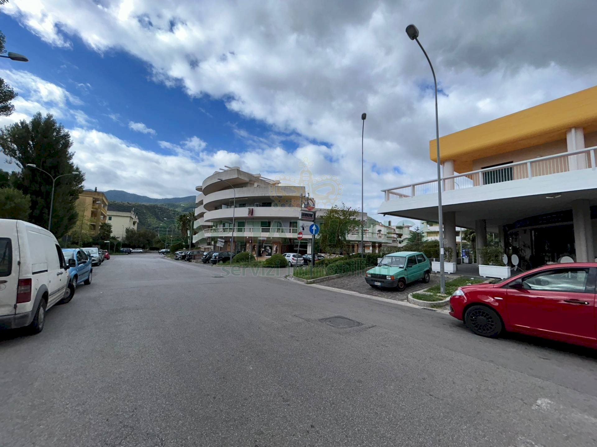 Foto 2 - Locale Commerciale Via Marcello, Mercato San Severino - foto 2