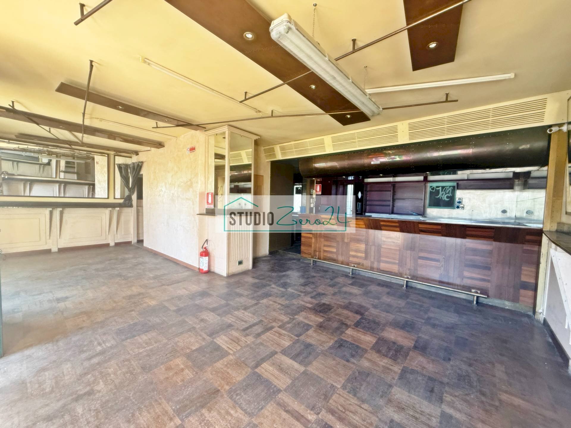 Foto 2 - Locale Commerciale Viale Guglielmo Marconi, Viareggio - foto 2