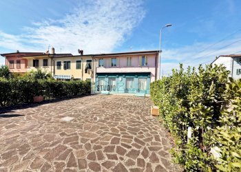 Foto 9 - Commercial Premises Viale Guglielmo Marconi, Viareggio - photo 9