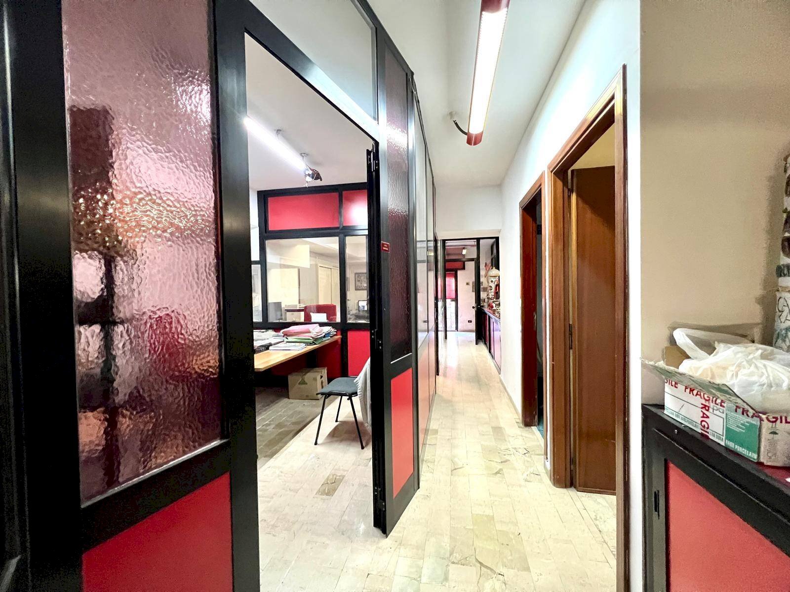 Foto 3 - Commercial Premises VIA SAN GIOVANNI DI DIO
 
13, Palermo - photo 3