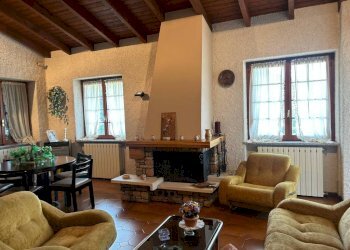 Salone - Villa via San Abbondio, Cunardo - photo 7
